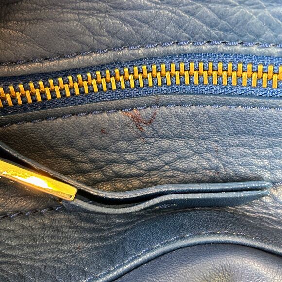 Stuart Weitzman Blue Quilted Shoulder Bag Tote Chain Strap Studded Leather Purse - Picture 16 of 16